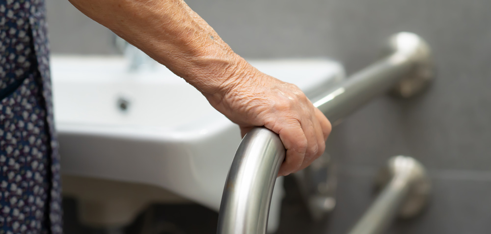 ванная для пожилого человека