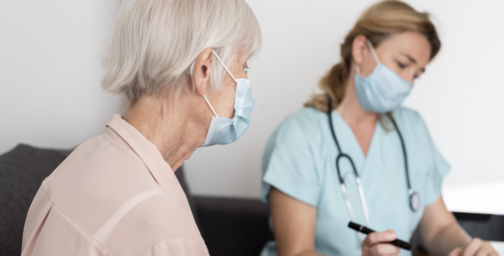 как уговорить пожилого человека